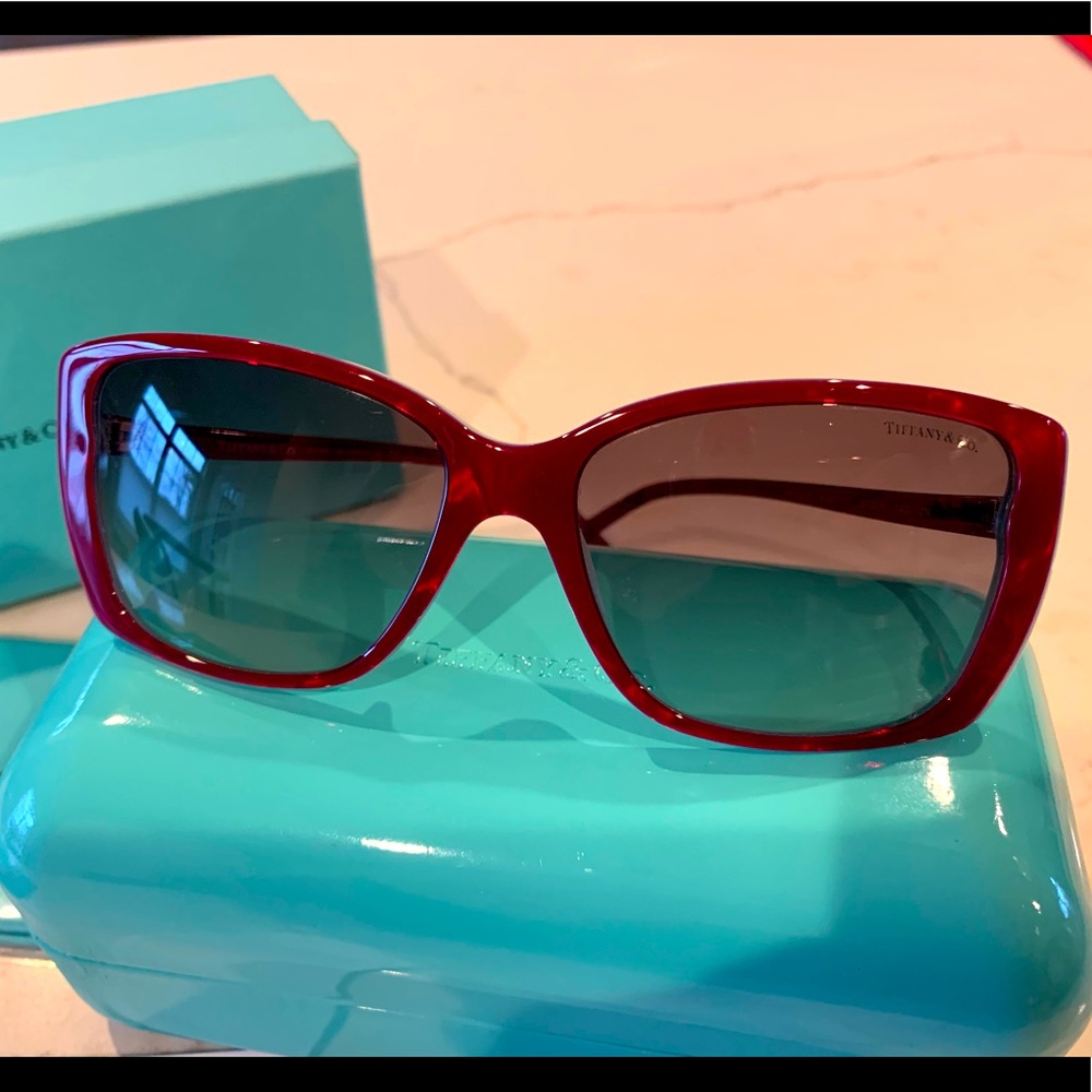 Tiffany & Co. AUTHENTIC w papers SUNGLASSES